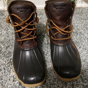 Sperry saltwater duck boots brown and black